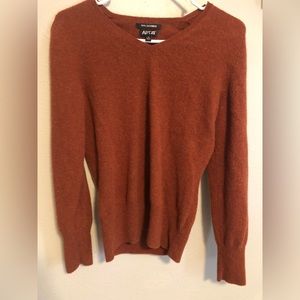 Apt 9 burnt orange cashmere sweater